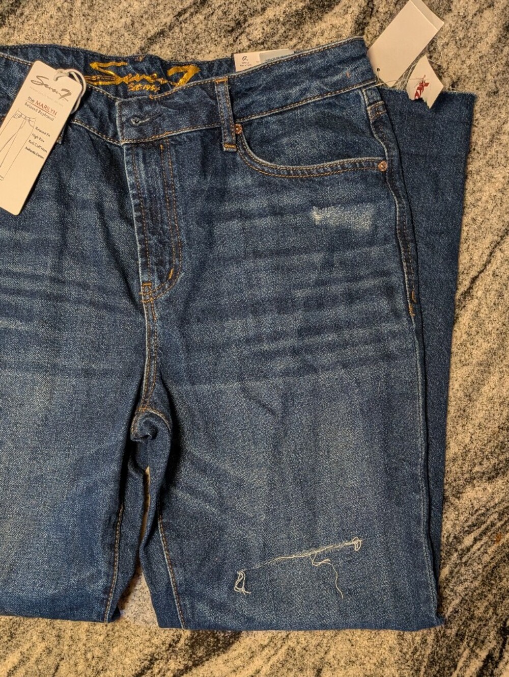 Seven The Marilyn Relaxed Boyfriend Jeans High Rise Roll Cuff Size 8 NWT